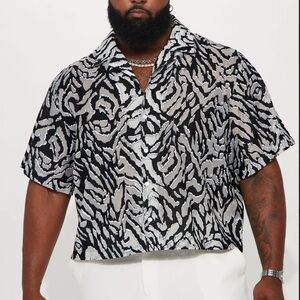 Stylish Black and White Patterned Casual Shirt